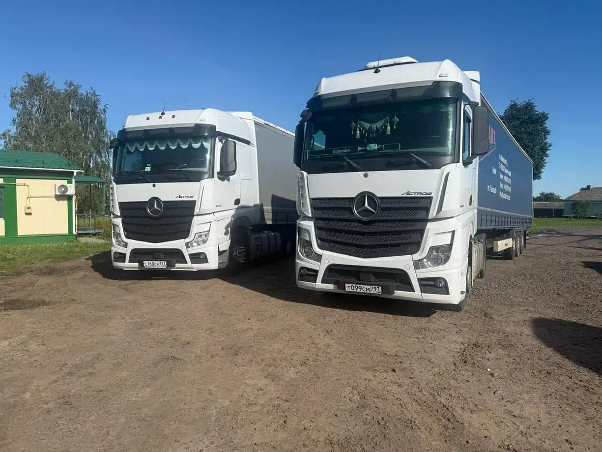 Фура Mercedes-Benz Actros